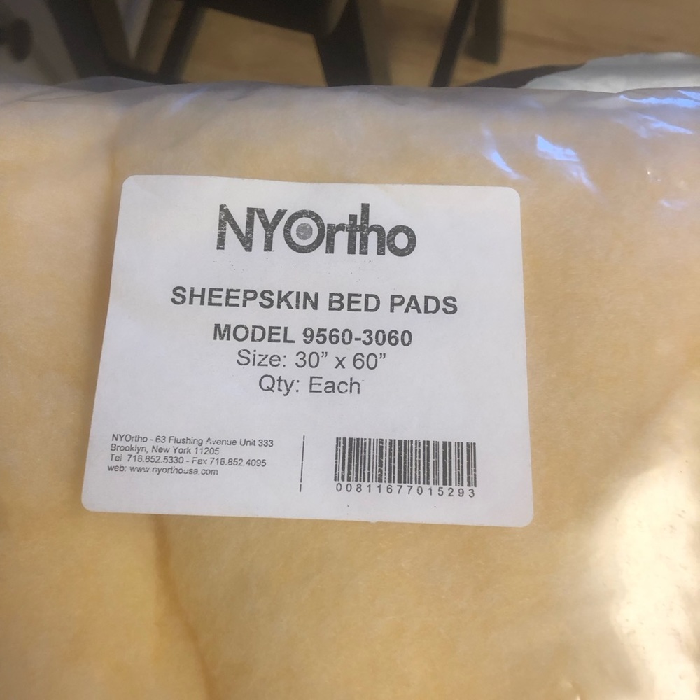 NYOrtho Fluffy Synthetic Sheepskin Bed Pad Non-allergenic for Circulation 30"-60 - Picture 6 of 7